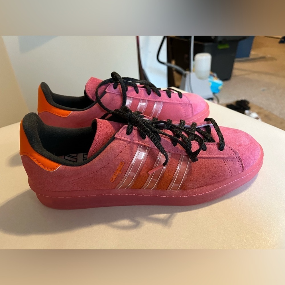 Adidas Originals Campus 80’s New York Coral Suede Sneakers Mens 9/Womens 10.5